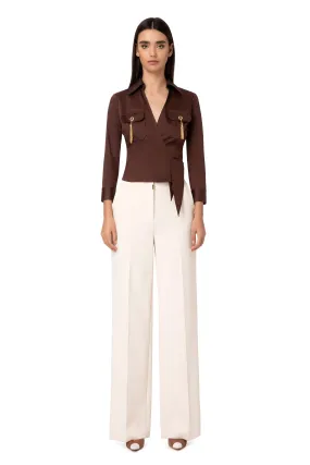 Camicia incrociata con tasche e nappe