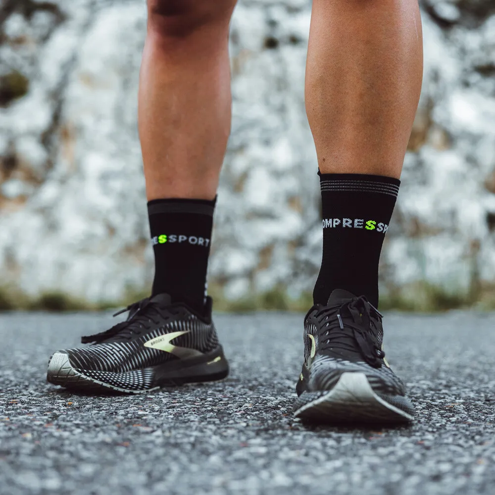 Compressport Pro Racing v4.0 Calzini alti da corsa - AW23