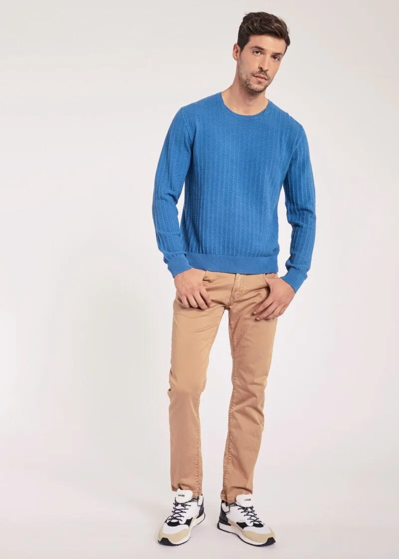 Pantaloni slim fit